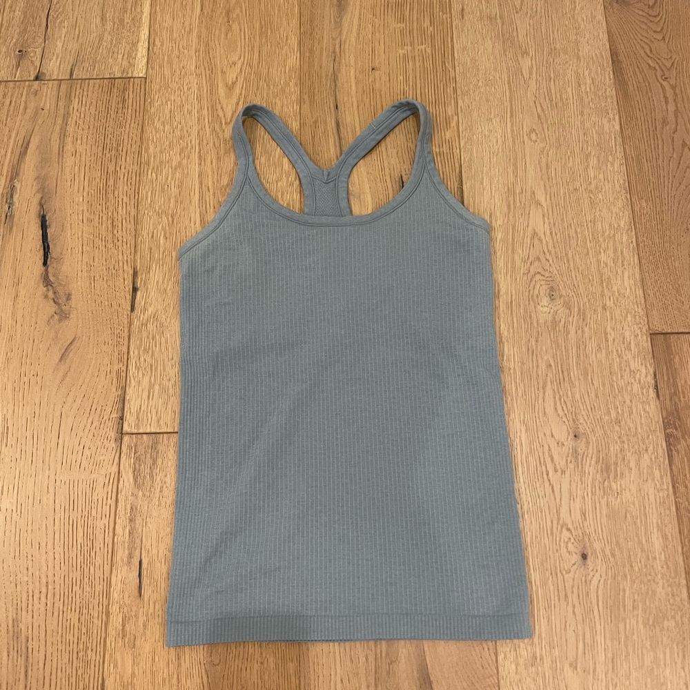 LULULEMON. EBB TO STREET TANK!